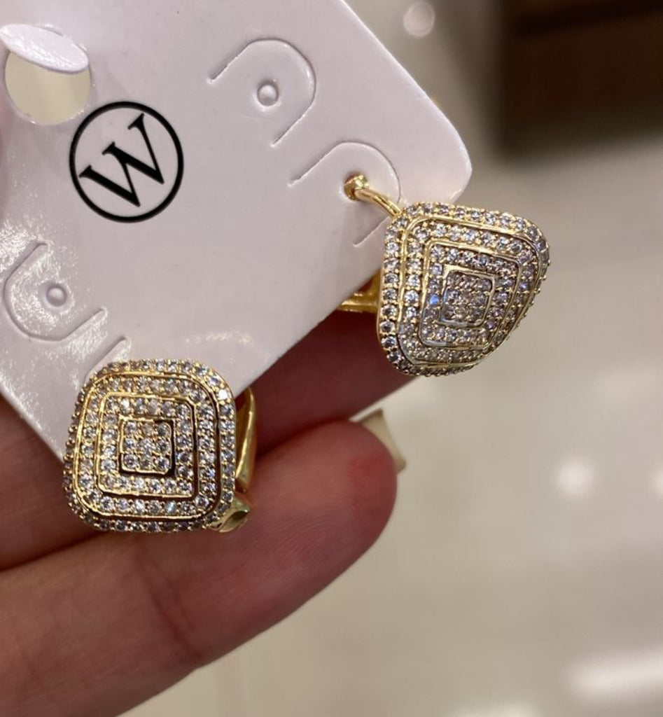 hoop earring