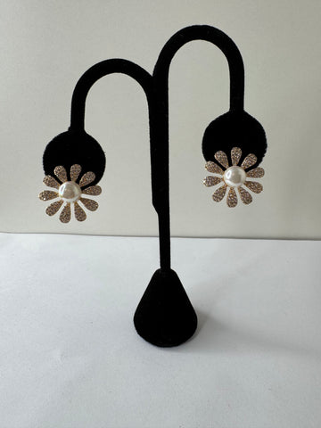 Golden Daisy Pearl Studs